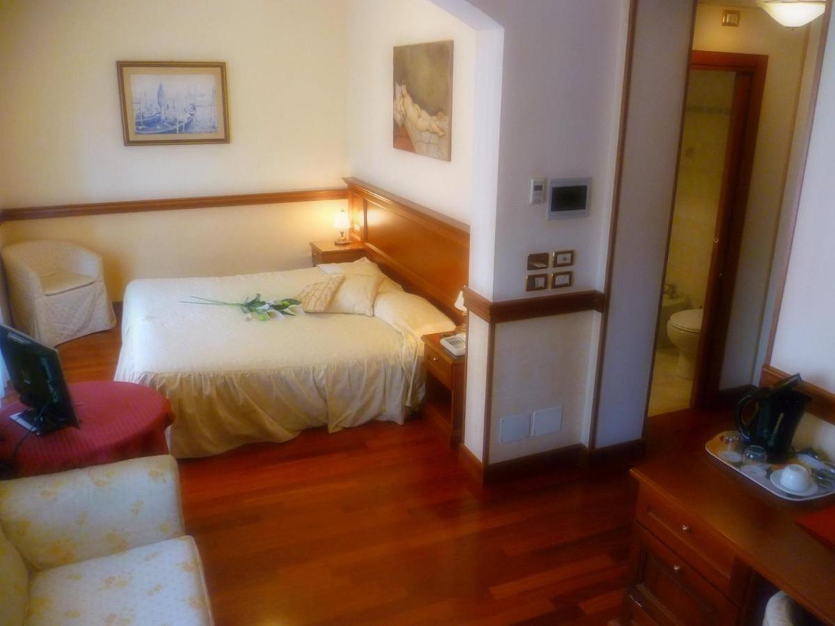 Hotel Minerva Pordenone Exterior photo